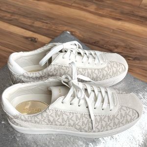 Michael Kors Poppy Color-Block Logo Sneaker size 7.5